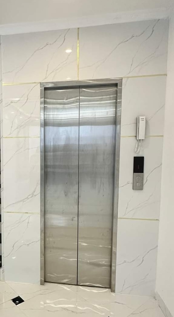 Nhà tôi cho thuê nhà mới, lô góc,vỉa hè, 92m2- 4T, Chùa Láng_30 Tr - Ảnh chính